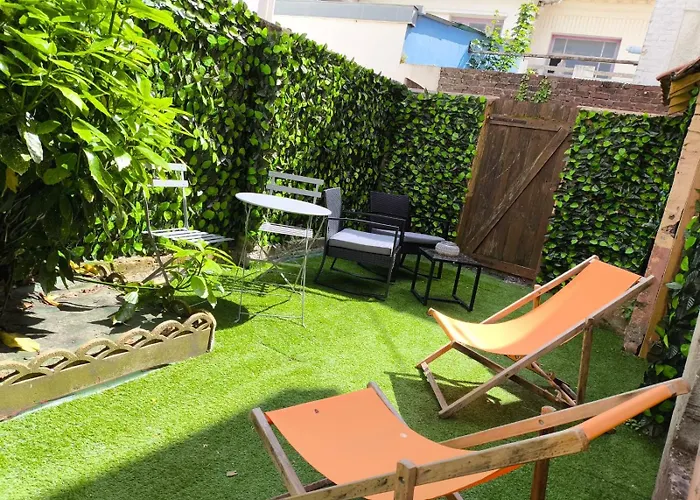 ++++ Central Studio Renove 200 M Plage Et 300 M De La Rue Pietonne ++++